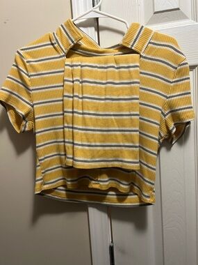No Boundaries Yellow Striped Short Sleeve Knit Top/ With Skirt
